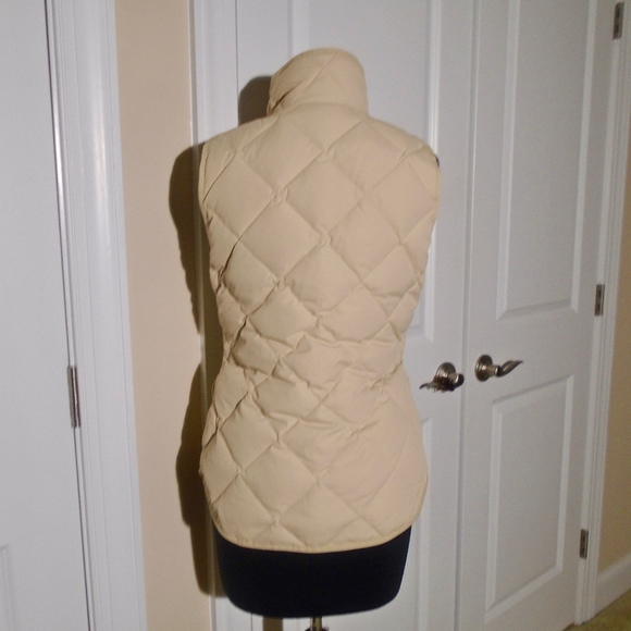 J CREW Solid Quilted Puffer Vest XS Vanilla - Picture 4 of 7